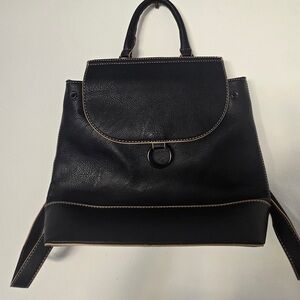 Chic Black Leather Backpack with Contrast Stitching